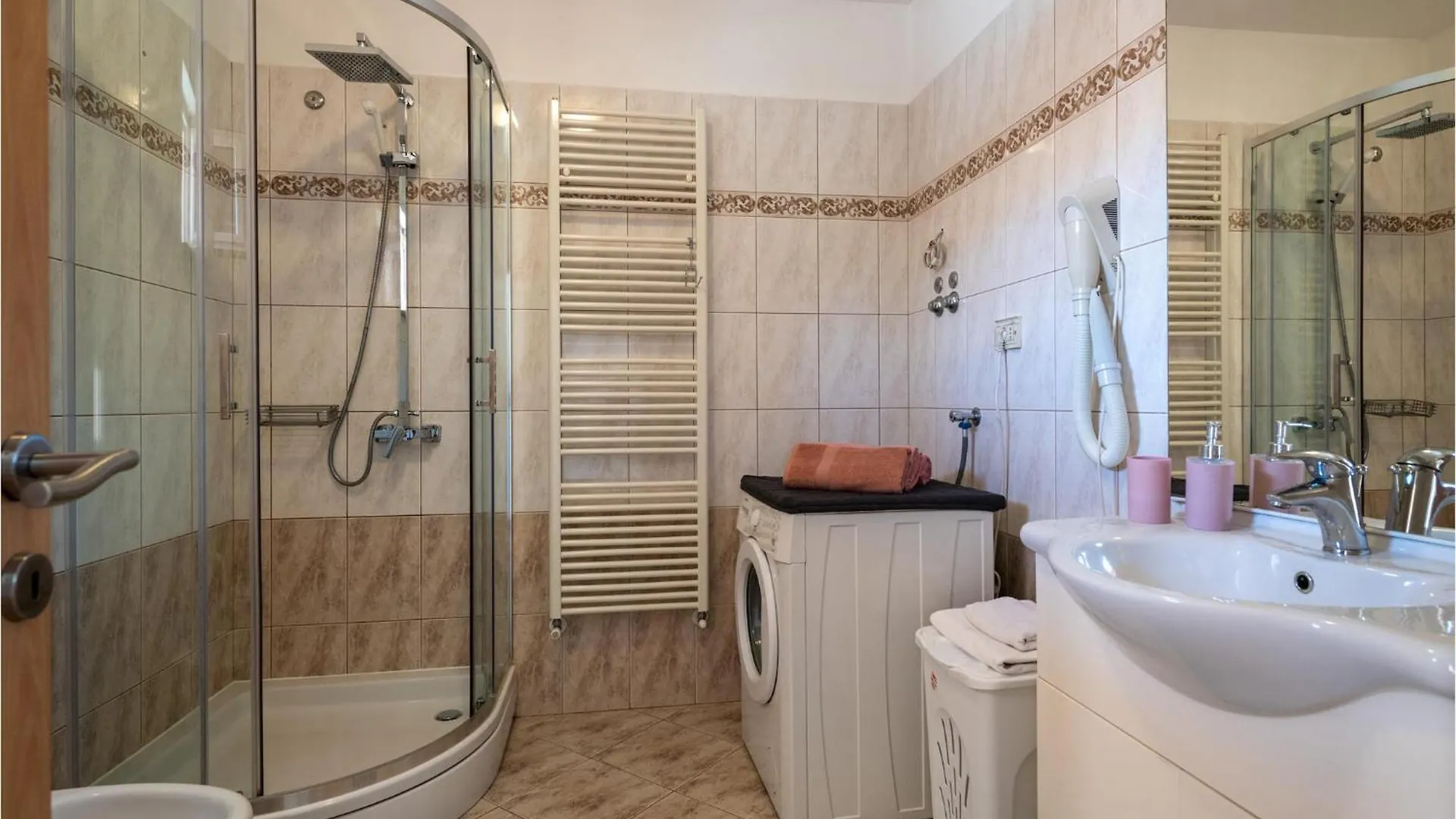 Awesome Home In Breg Ivanovci With Kitchen Rasa Holiday home
