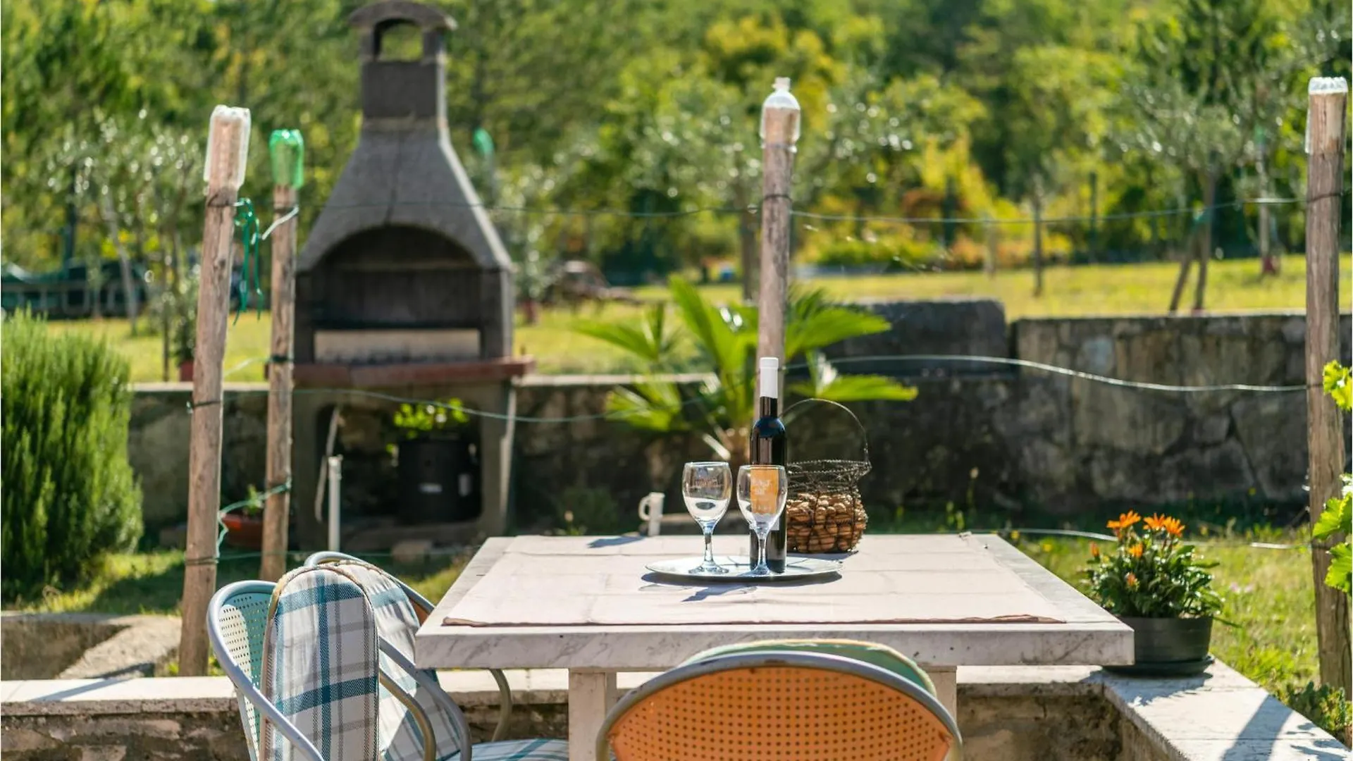 Holiday home Awesome Home In Breg Ivanovci With Kitchen Rasa Croatia