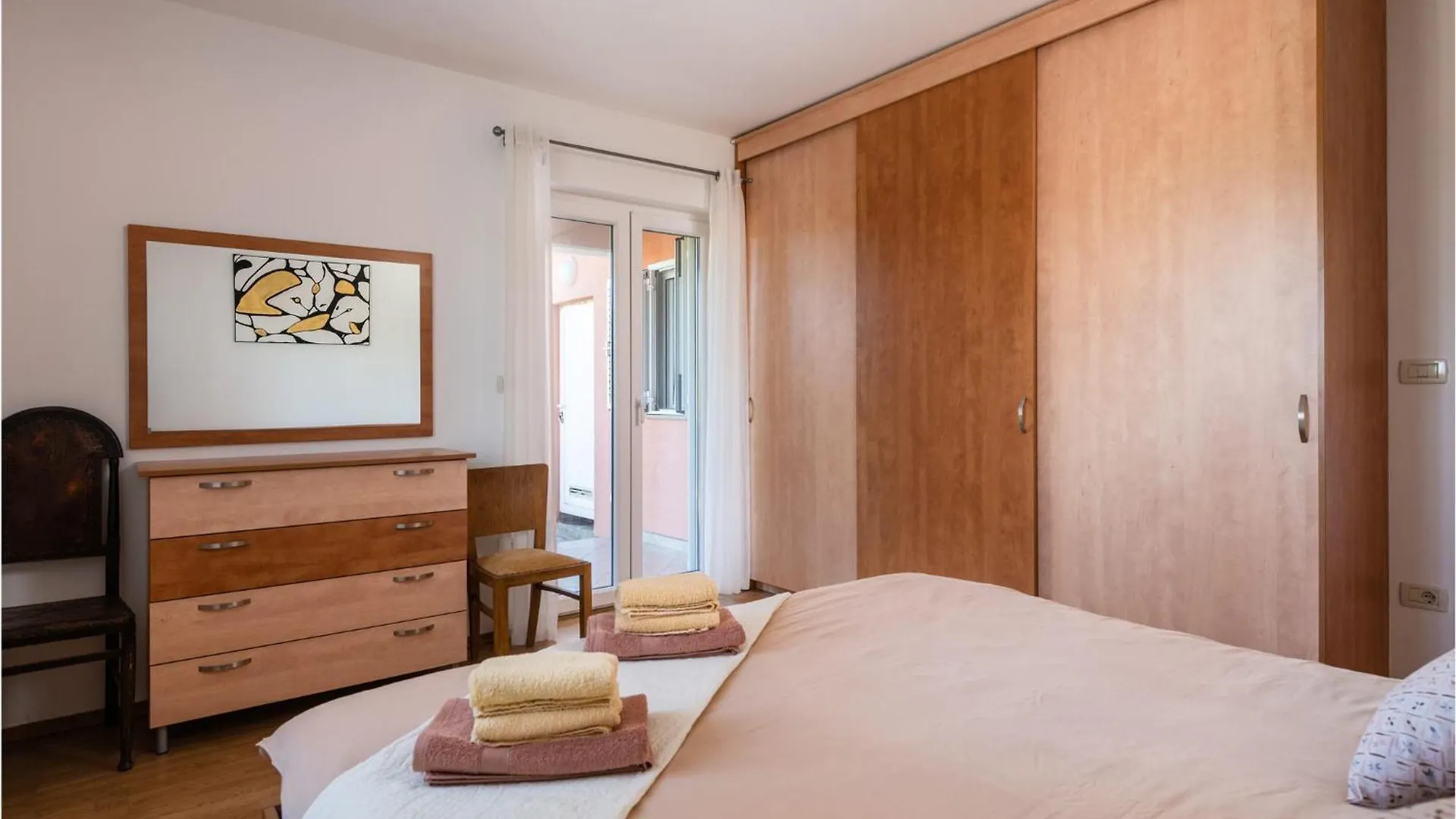 Awesome Home In Breg Ivanovci With Kitchen Rasa