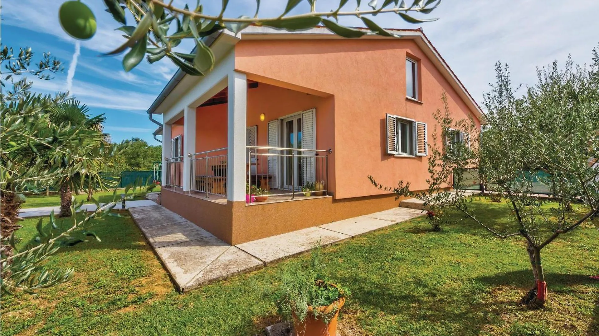 Holiday home Awesome Home In Breg Ivanovci With Kitchen Rasa